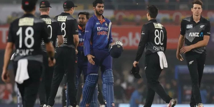 IND vs NZ तीसरा टी20 मैच: भारत बनाम न्यूजीलैंड मैच प्रीव्यू, प्लेइंग XI, ड्रीम 11 टीम, दोनों टीमों की तुलना, जानें कब और कहां खेला जाएगा मैच, पिच रिपोर्ट