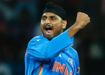 हरभजन सिंह क्रिकेट से जल्द करेंगे संन्यास लेने की घोषणा, आईपीएल में कोचिंग देते आ सकते है नजर