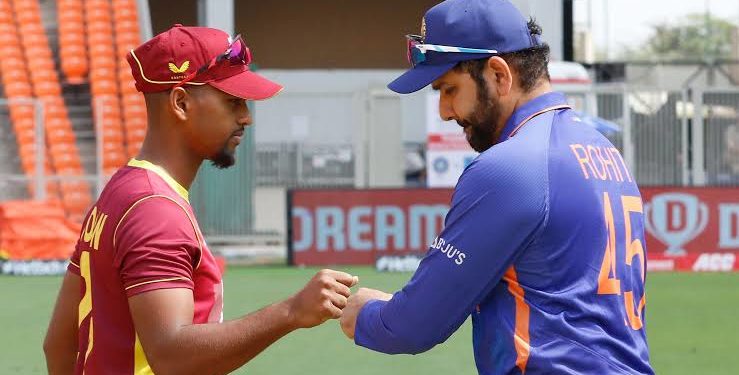 3 विदेशी खिलाड़ी जिनको आईपीएल 2022 की मेगा नीलामी में मुंबई इंडियंस कर सकती है टारगेट