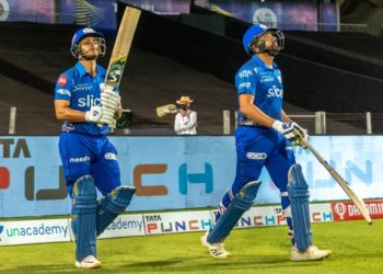 जानिए 4 कारण आखिर क्यों मुंबई इंडियंस को अभी भी अंतिम 4 की रेस से बाहर नहीं माना जाना चाहिए